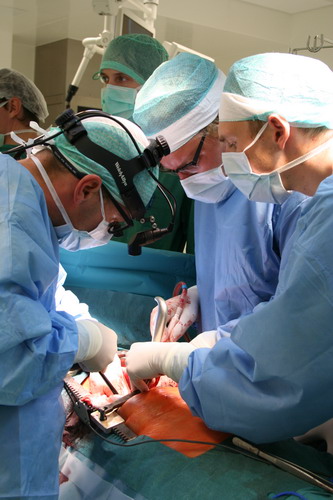 Kopsusiirdamise operatsioon kliinikumis 7. oktoobril 2010. Foto: kopsukliiniku erakogu.